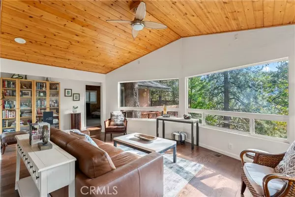 221 Darfo Drive,  Crestline,  CA 92325