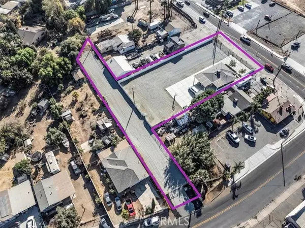 Corona, CA 92881,19594 Temescal Canyon