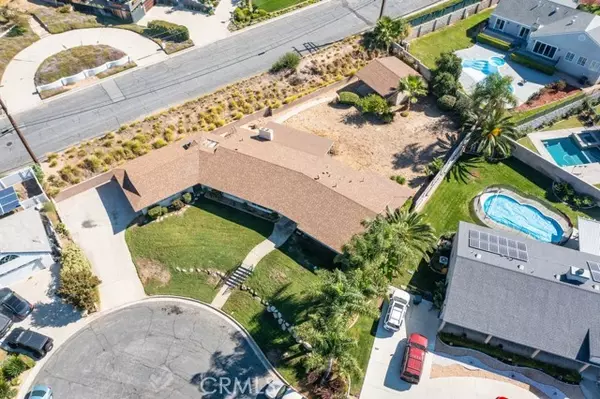 San Bernardino, CA 92404,3983 Oxford Ln