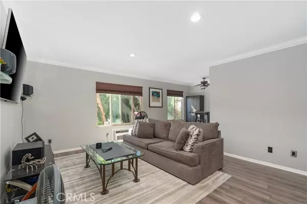 Escondido, CA 92026,1240 N Broadway #30