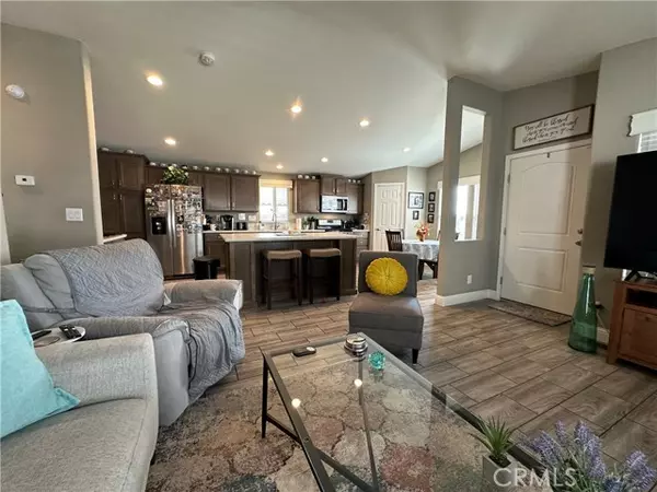 Banning, CA 92220,721 N Sunset #90