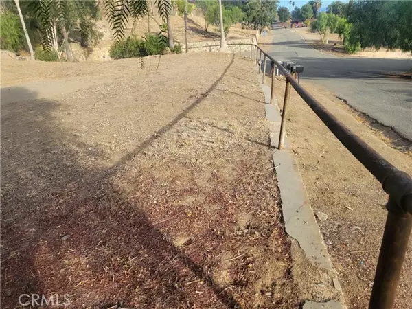 Lake Elsinore, CA 92277,0 Lawrence Way