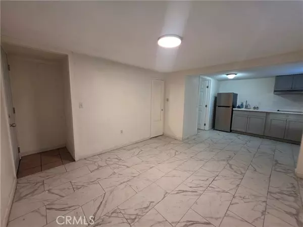 523 Brookside #C, Redlands, CA 92373