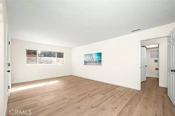 Corona, CA 92882,1221 W 10th Street