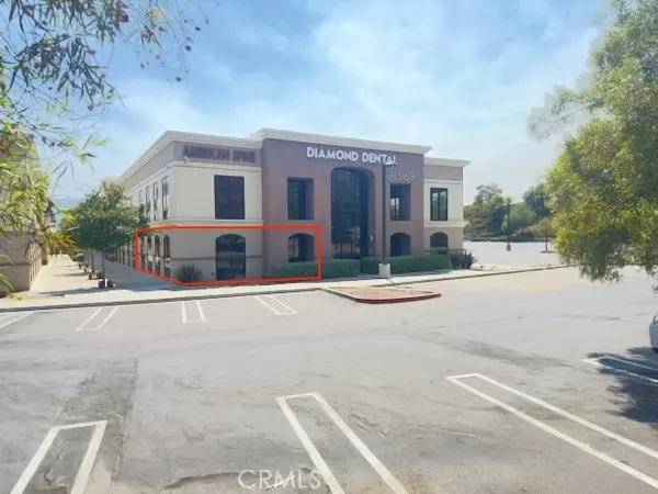 31569 Canyon Estates Drive, Lake Elsinore, CA 92532