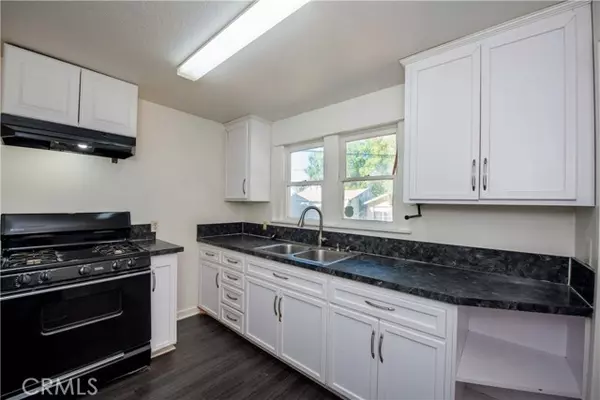 Corona, CA 92882,1107 W Grand