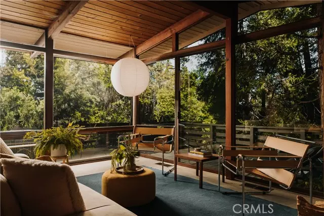 Crestline, CA 92325,24657 Bernard