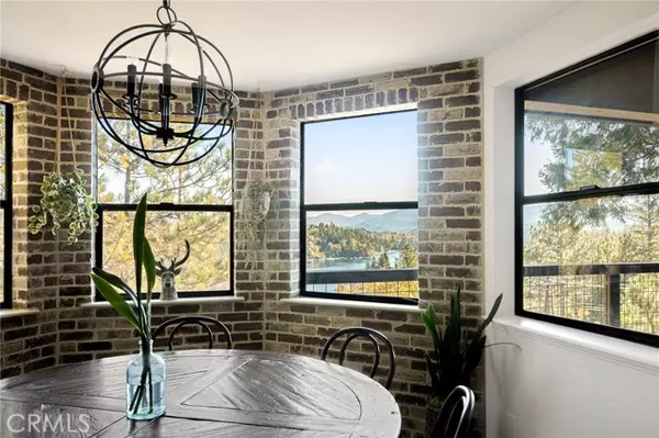 Lake Arrowhead, CA 92352,27506 North Bay