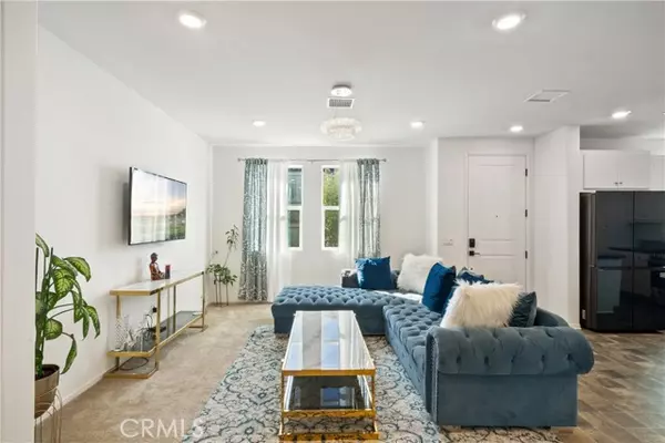 Fontana, CA 92336,5604 Altamura Way #10