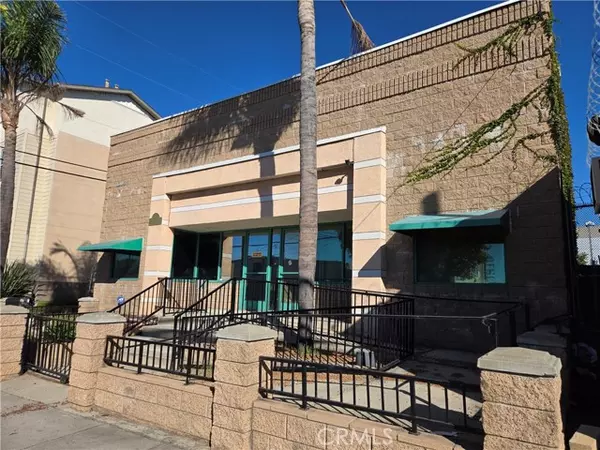 1005 E Burnett, Signal Hill, CA 90755