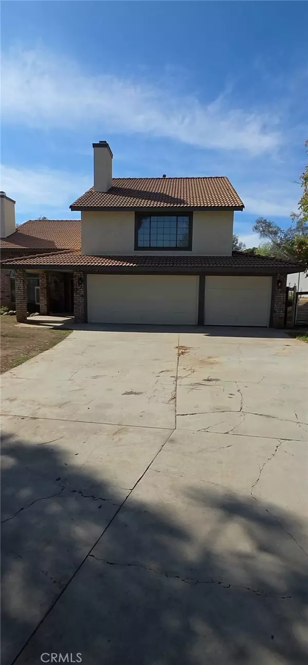 Yucaipa, CA 92399,12984 Columbia