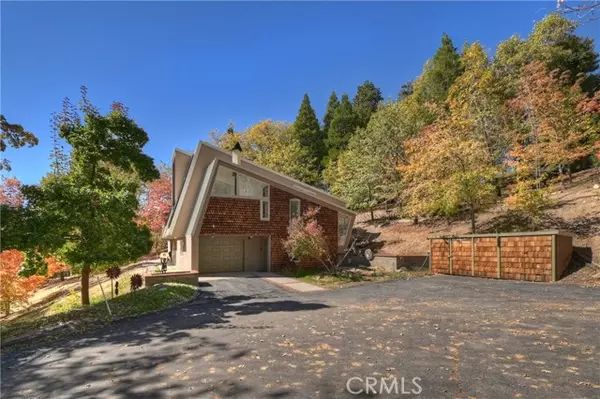 Running Springs, CA 92382,22 Holly Drive