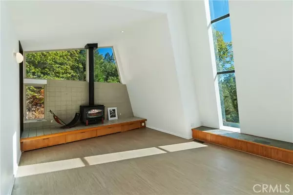 Running Springs, CA 92382,22 Holly Drive