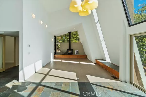 Running Springs, CA 92382,22 Holly Drive