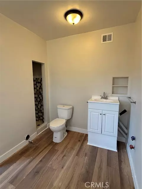 Fontana, CA 92335,17229 Hibiscus