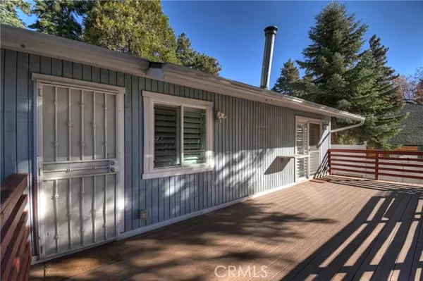 Running Springs, CA 92382,31435 Oakleaf