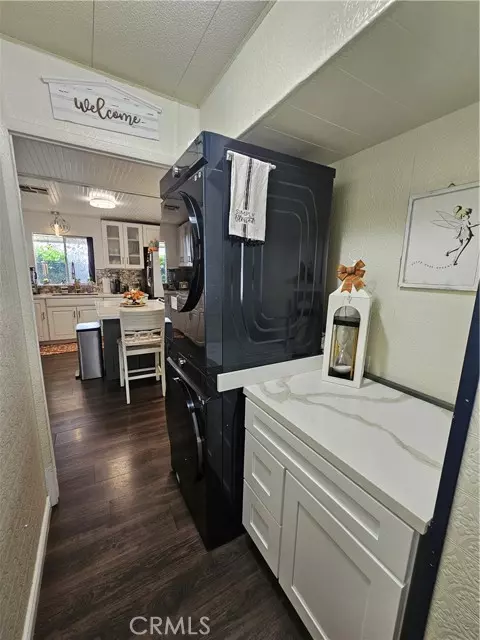 Redlands, CA 92374,626 N Dearborn Street #186