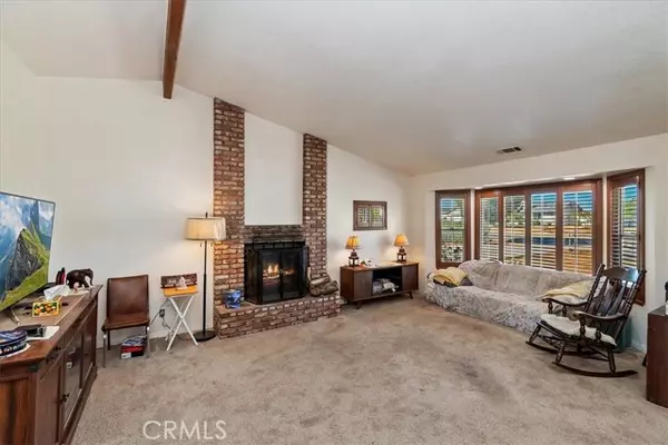 Apple Valley, CA 92308,21061 Wisteria Street