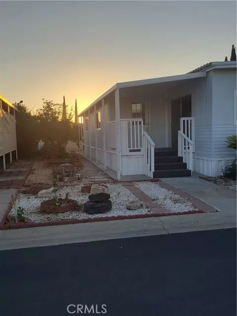 Riverside, CA 92503,3700 BUCHANAN #72