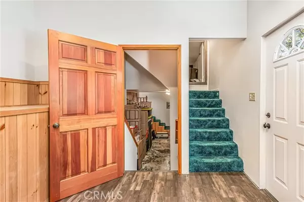 Angelus Oaks, CA 92305,5879 Mountain Creek Home