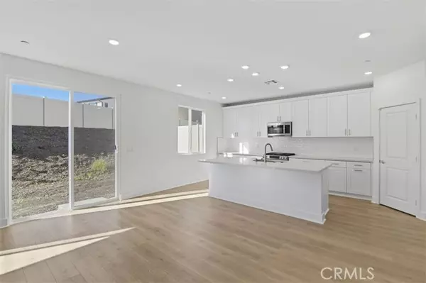 Los Angeles, CA 92596,34609 Clementine Street