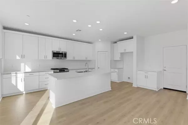 Los Angeles, CA 92596,34609 Clementine Street