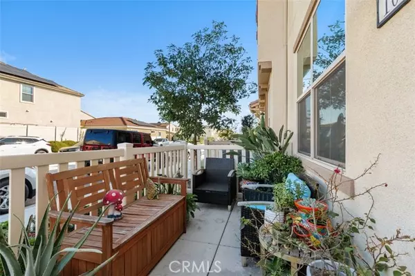 Rialto, CA 92376,1035 W Clover