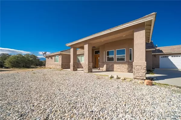 5378 Bellflower Street, Oak Hills, CA 92344