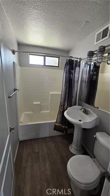 Colton, CA 92324,1541 Rialto