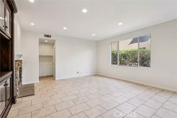 Anaheim, CA 92804,612 S Halliday