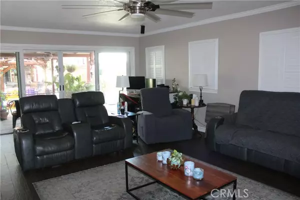 Ontario, CA 91762,312 W I