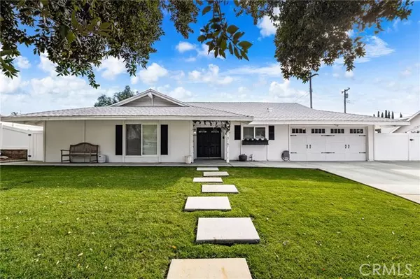 736 Apache Trail, Riverside, CA 92507