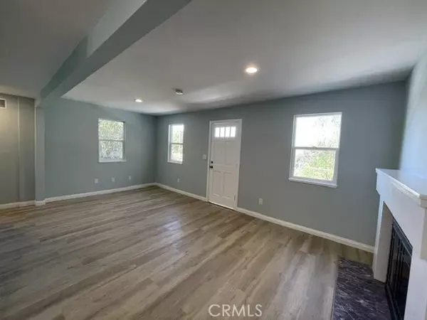 6818 Santa Susana Pass Road, Simi Valley, CA 93063