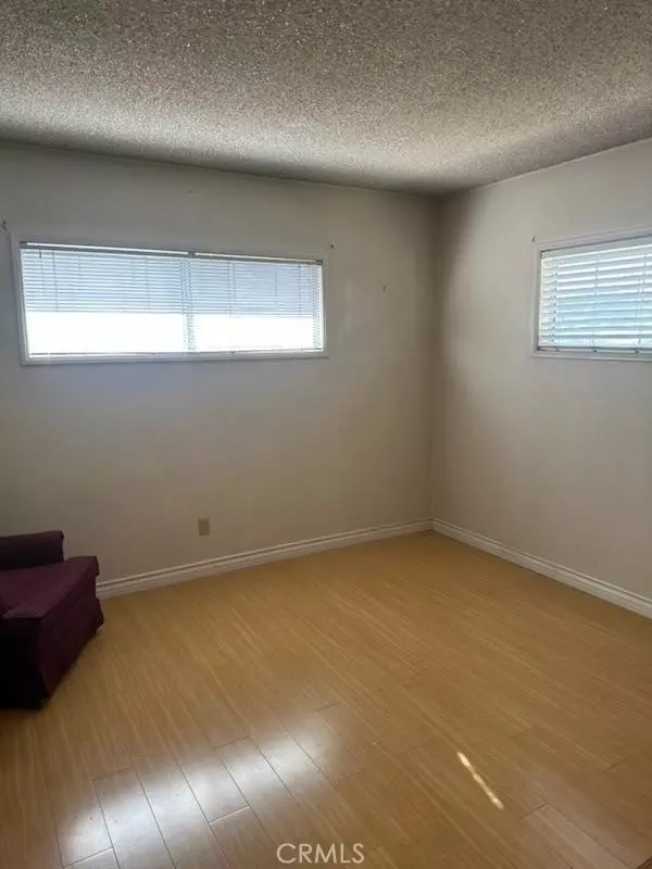 West Covina, CA 91791,915 S Glenview