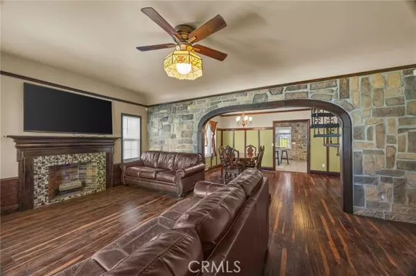 Ontario, CA 91764,122 E Rosewood Court