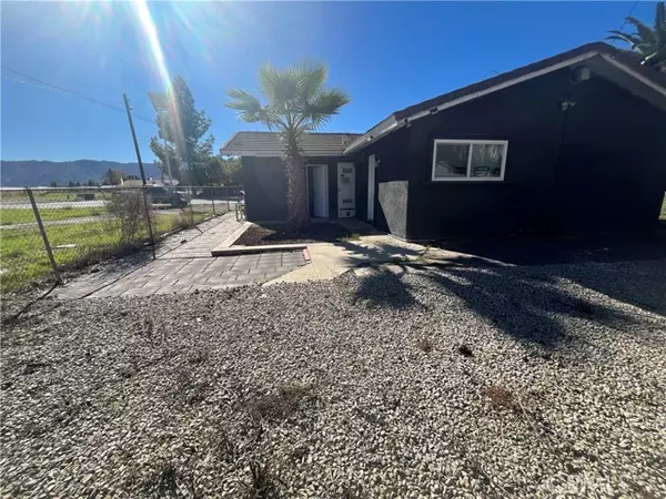 Lake Elsinore, CA 92530,16510 16510 Lakeshore Dr