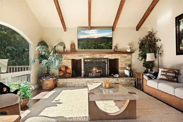 Lake Arrowhead, CA 92352,174 Hillcrest Court