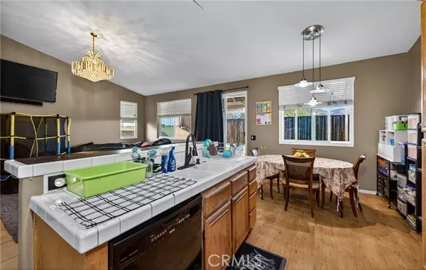 Lake Elsinore, CA 92532,31611 Saddle Ridge