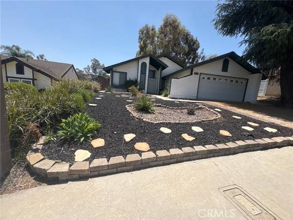 51 Rolling Hills Dr, Pomona, CA 91766