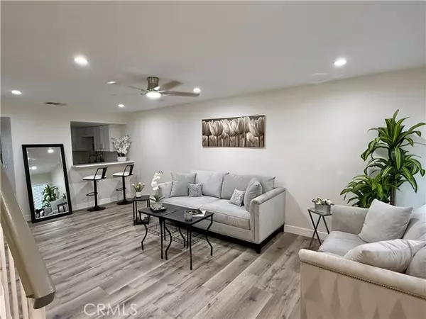 810 W Compton Blvd #7, Compton, CA 90220