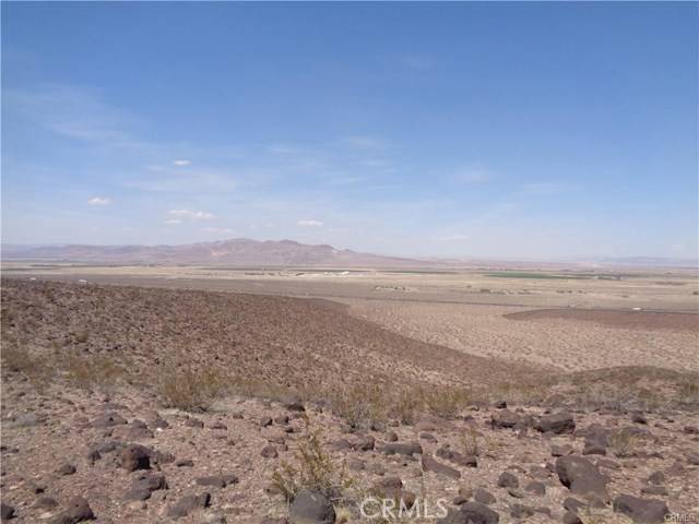 1 Rocky View Rd., Newberry Springs, CA 92327