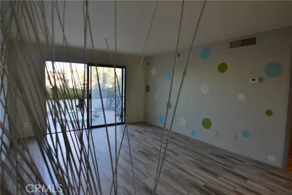 2250 S Palm Canyon Drive #30, Palm Springs, CA 92264