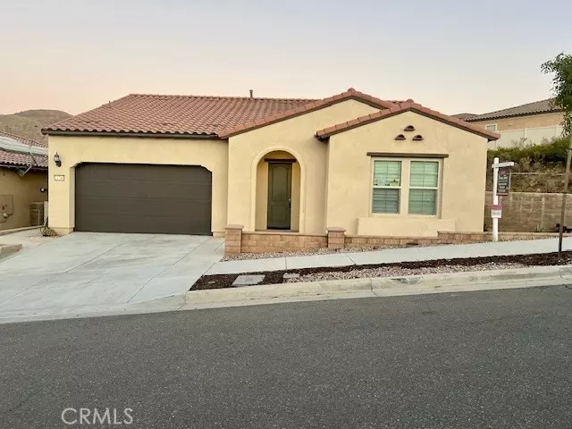 24280 Crestley Drive, Corona, CA 92883