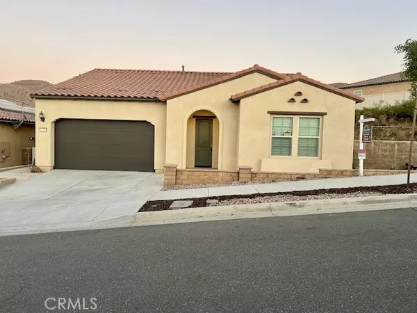 24280 Crestley Drive, Corona, CA 92883