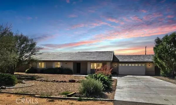 12634 Running Deer Road, Apple Valley, CA 92308