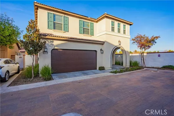 30458 VILLAGE KNOLL DR, Menifee, CA 92584