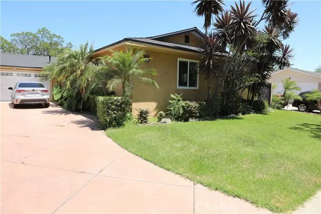 1105 N Linwood Avenue, Santa Ana, CA 92701