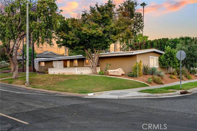 2280 Elsinore Road, Riverside, CA 92506