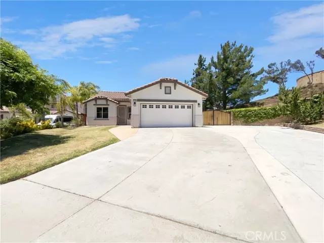 Murrieta, CA 92563,37925 Rainbow Drive