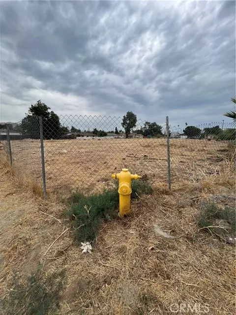 Jurupa Valley, CA 92509,0 42nd